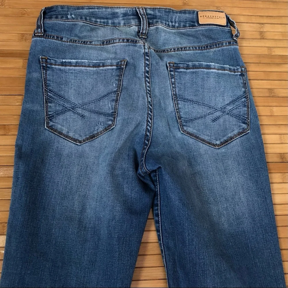 Aeropostale Distressed Jeans - Picture 6 of 6